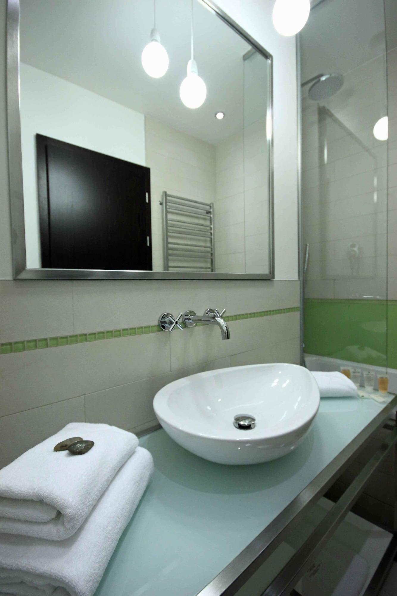 Pure White Hotel Praga Exterior foto