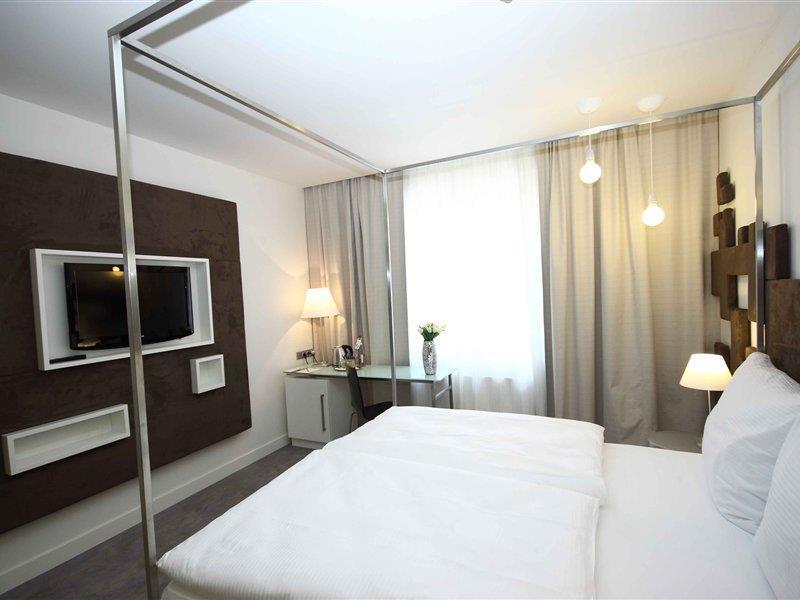 Pure White Hotel Praga Cameră foto