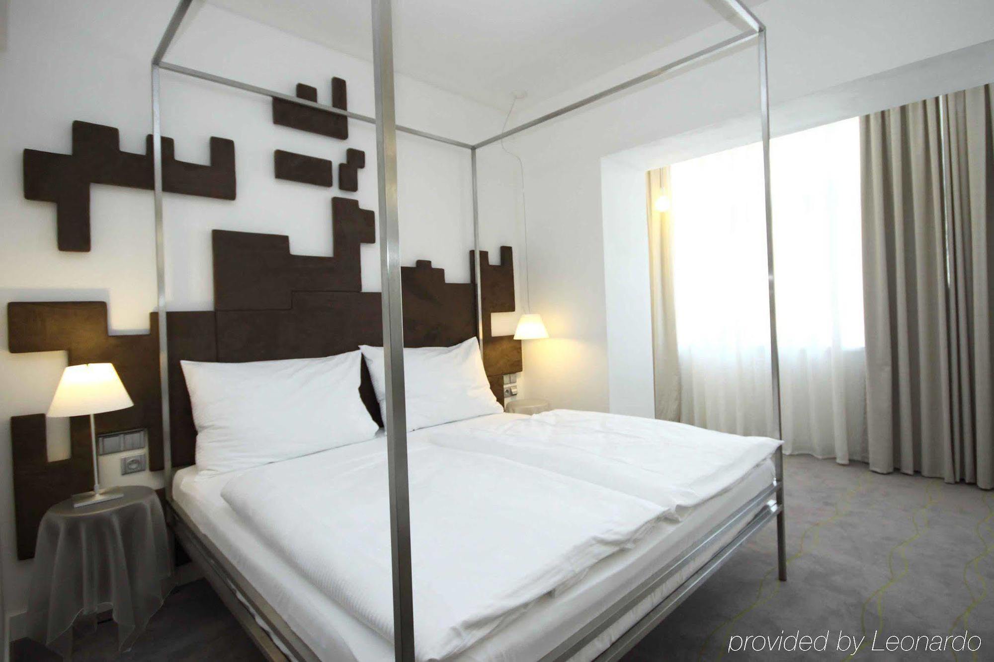 Pure White Hotel Praga Cameră foto